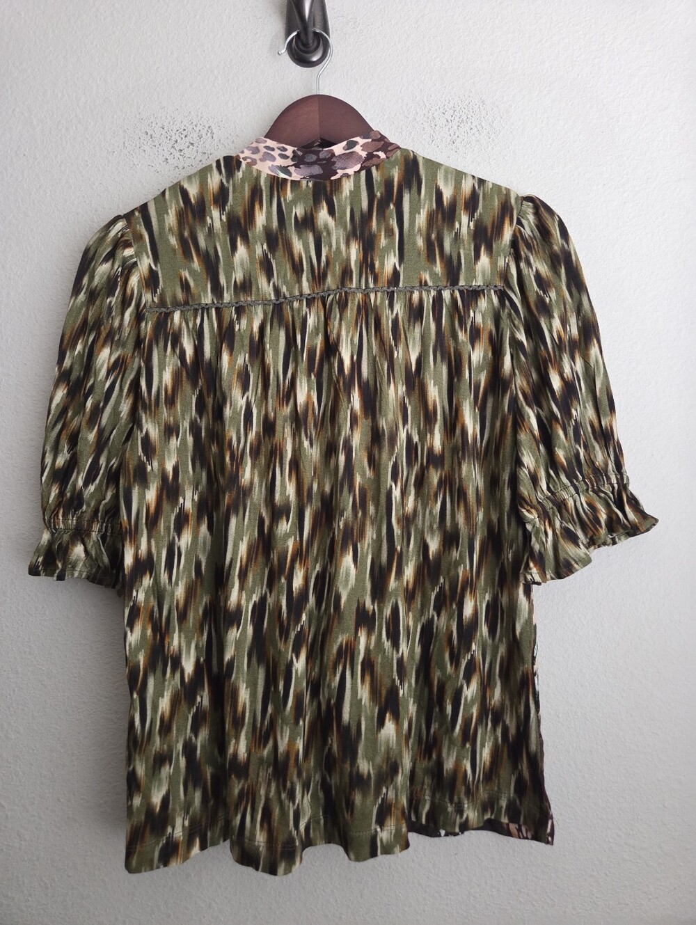 Bl-nk Stephanie Top in Animal size XS NWT - Picture 6 of 8